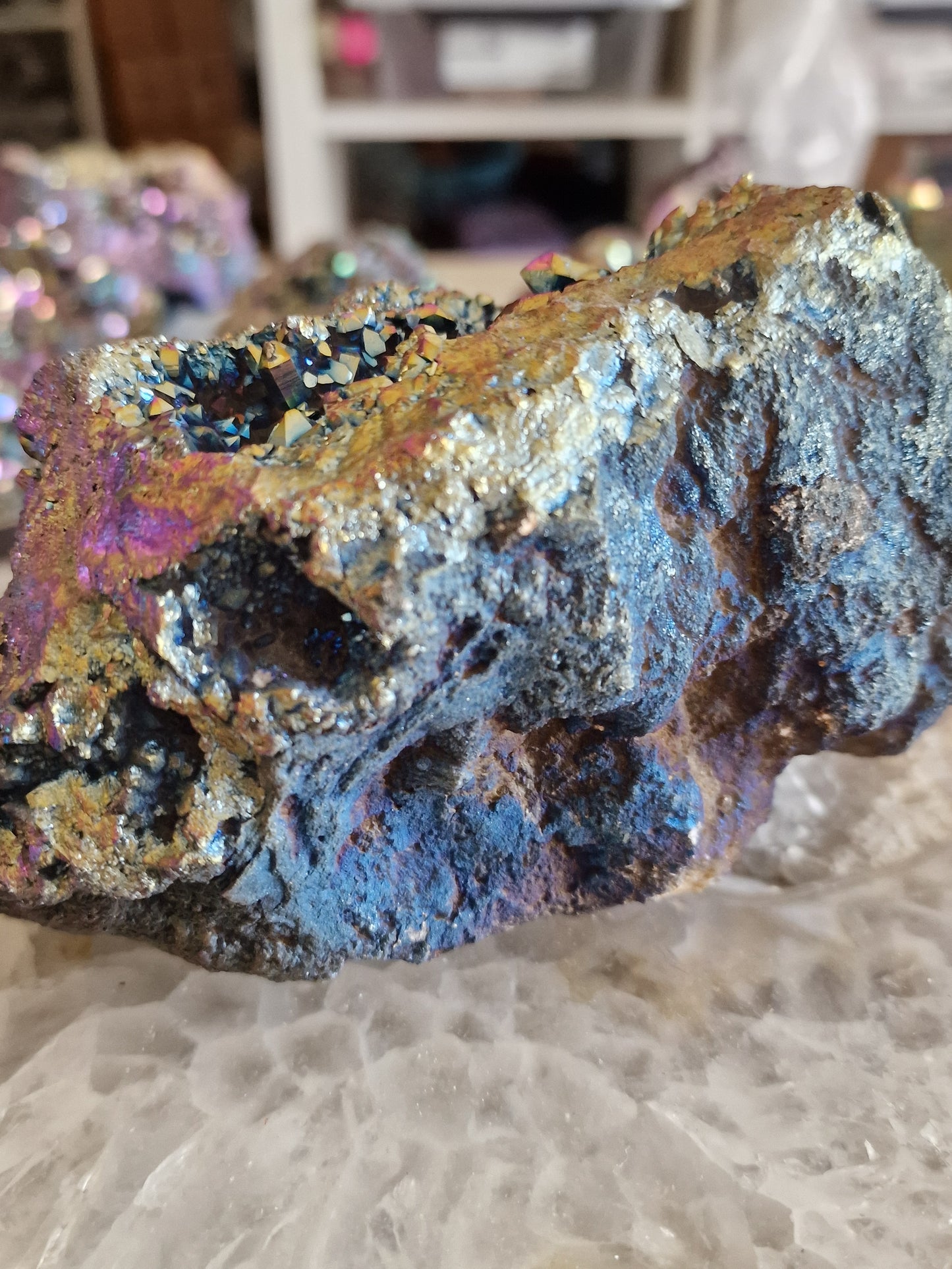 Titanium Aura (også kaldet Flame Aura) 1,2 kg – Unik krystal fra Arkansas, USA