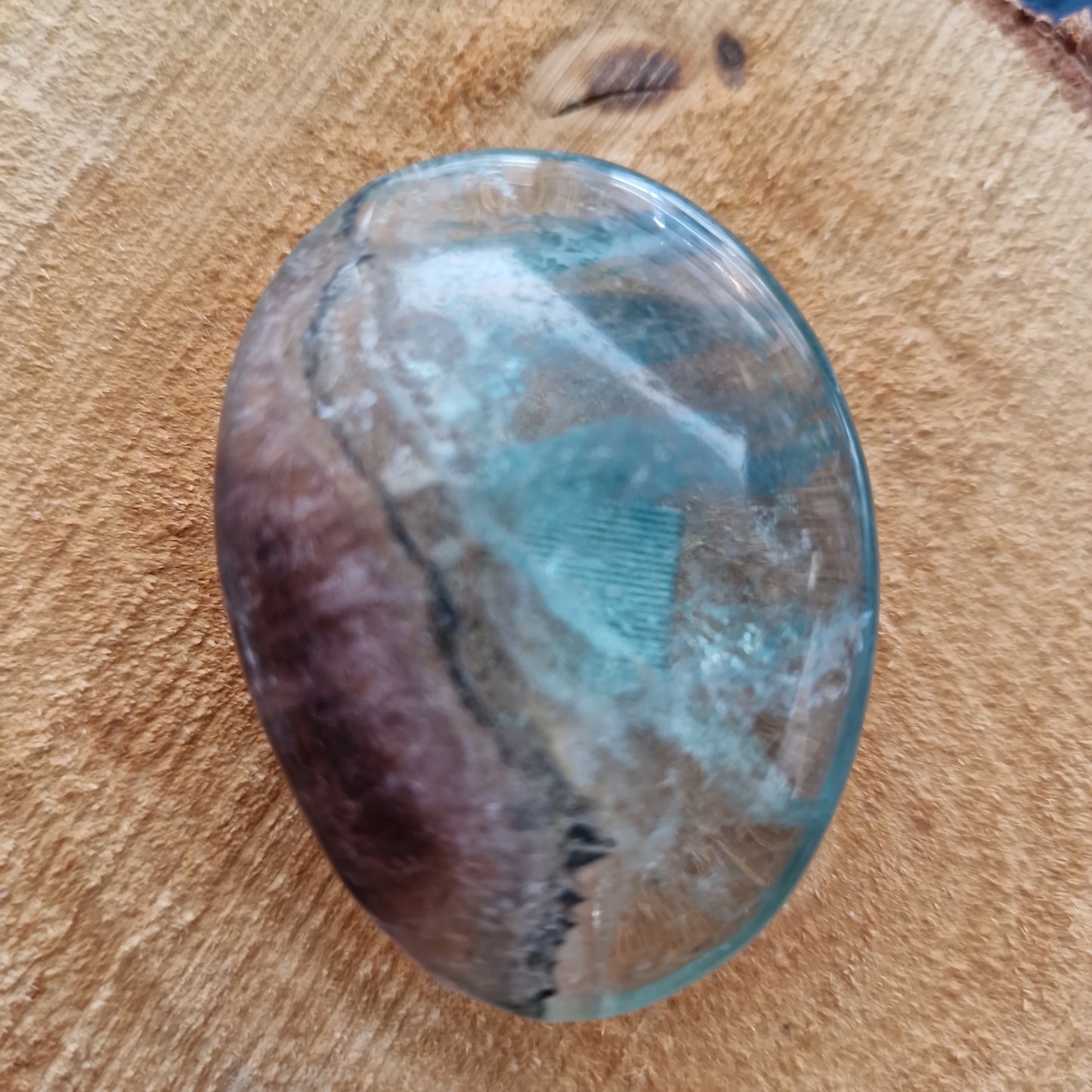 Fluorite palm sten