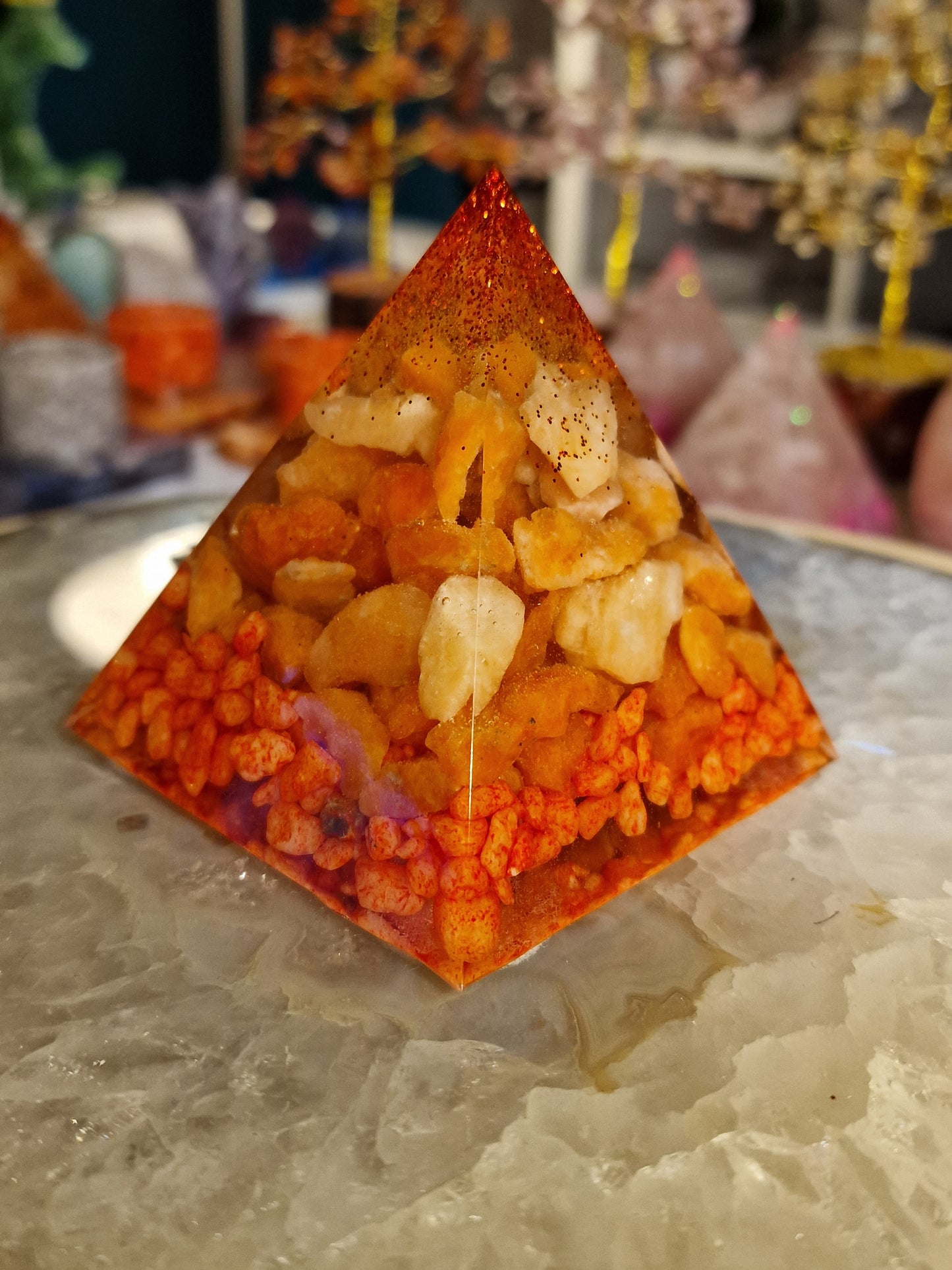 Orange Calcite lampe