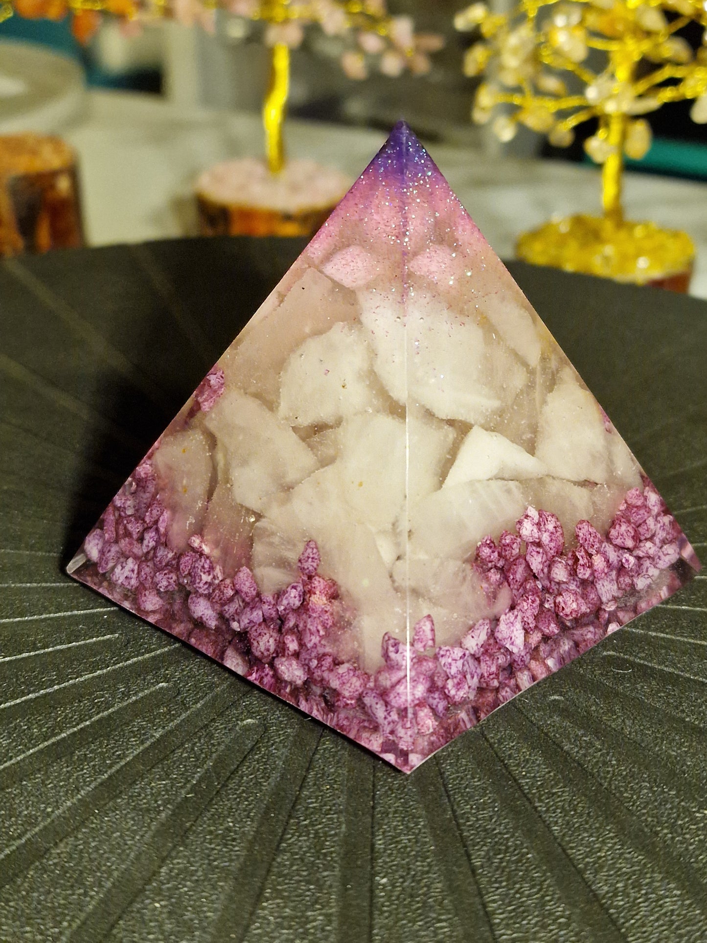 Rose Kvarts pyramid