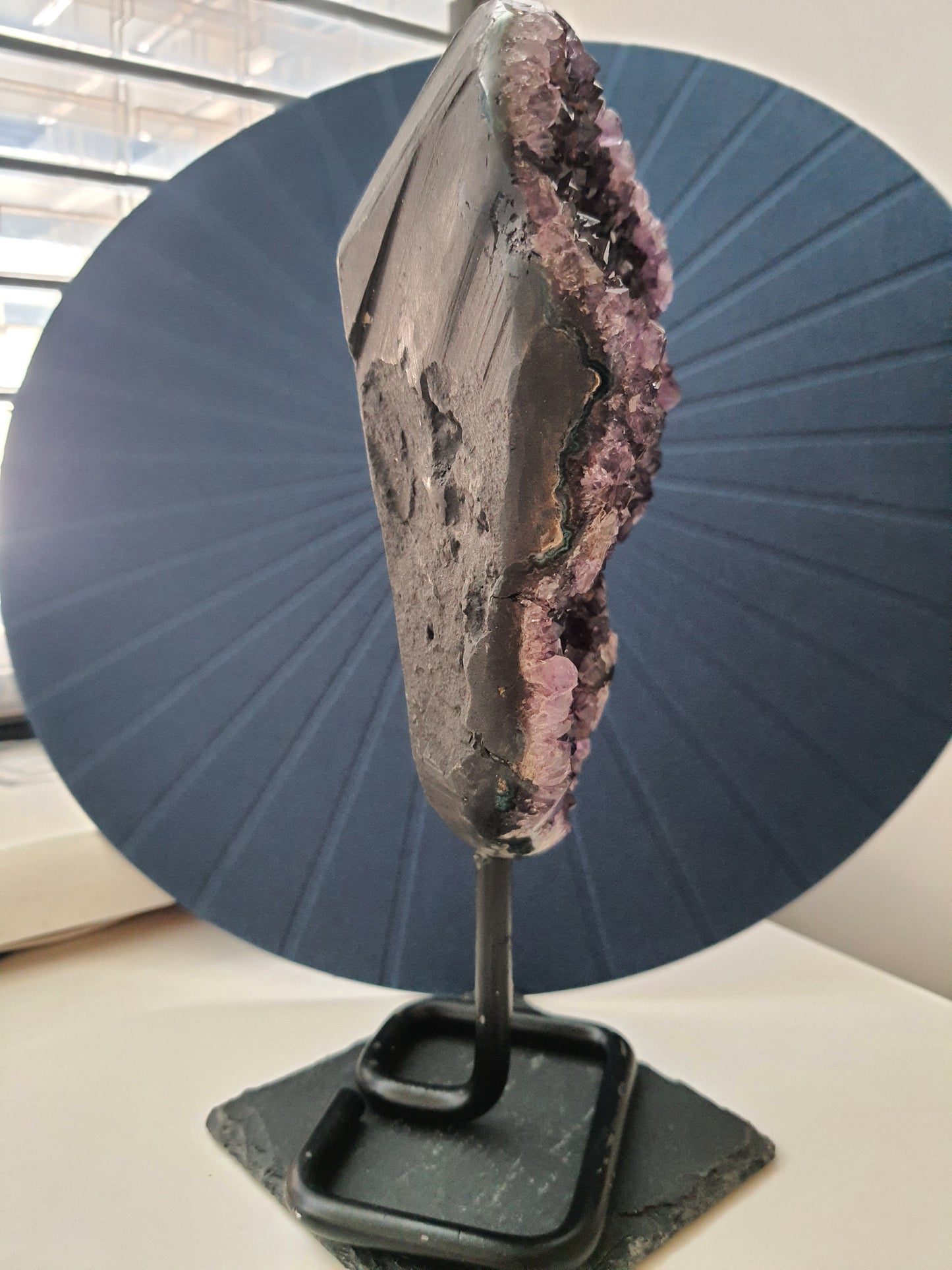 amethyst geode on stand 1200g